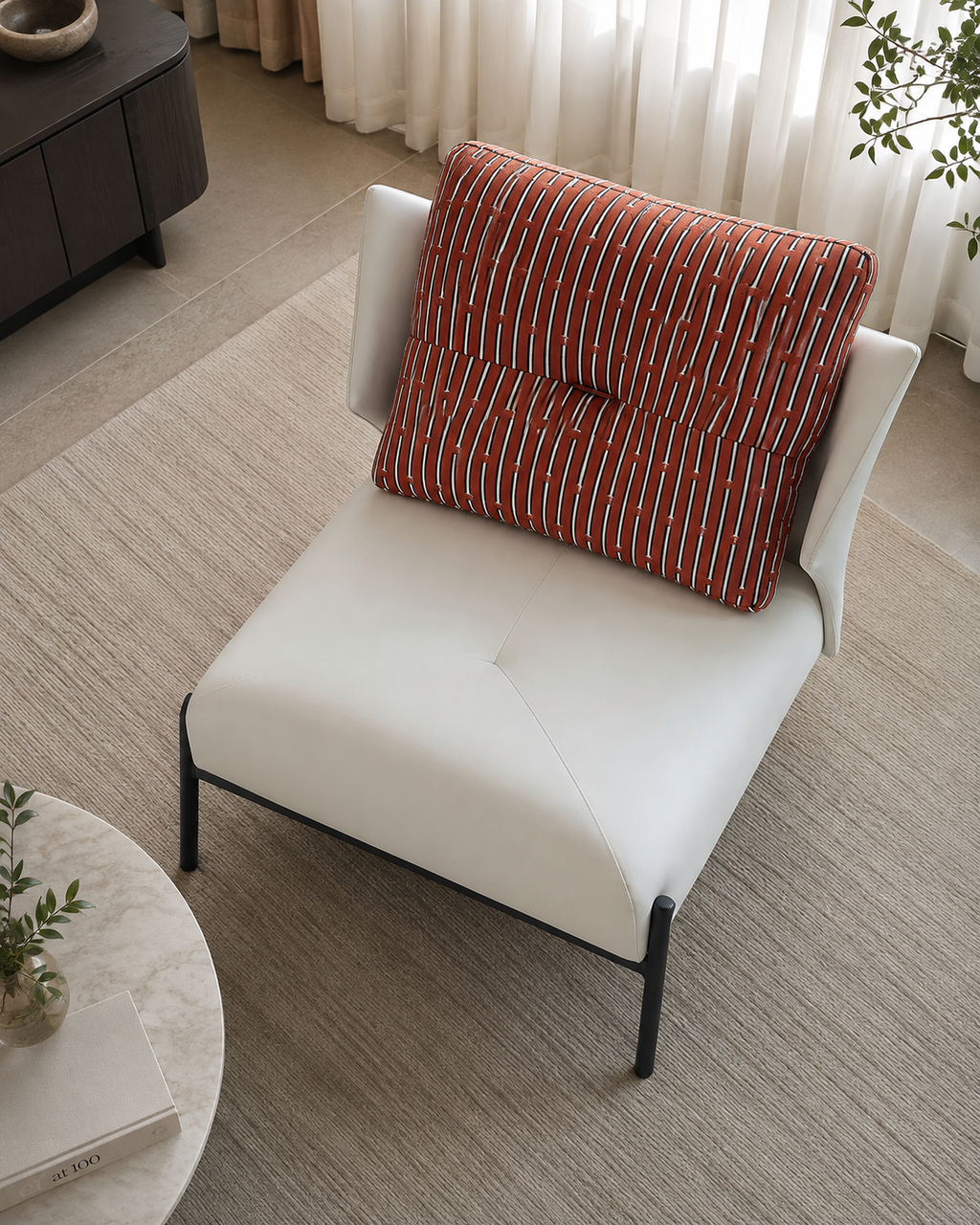 Verrin Leathaire Lounge Chair