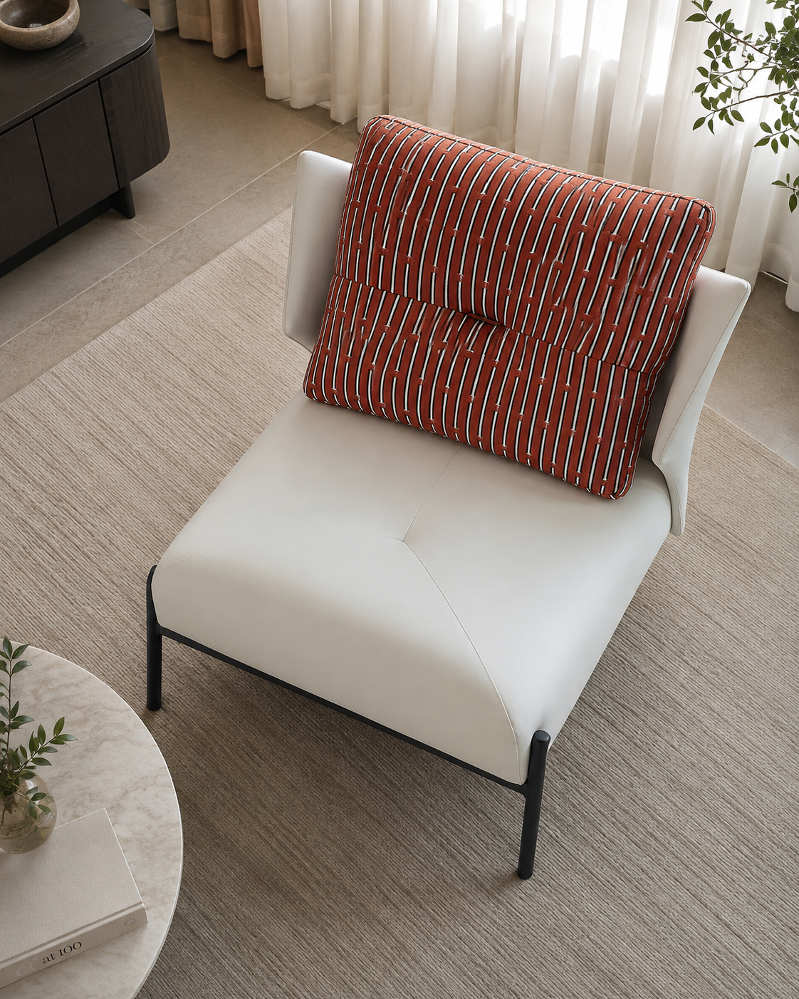 Verrin Leathaire Lounge Chair